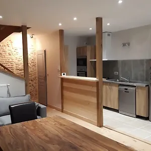  Hébergement de vacances D'emilie - Centre Avec Garage - 3 étoiles